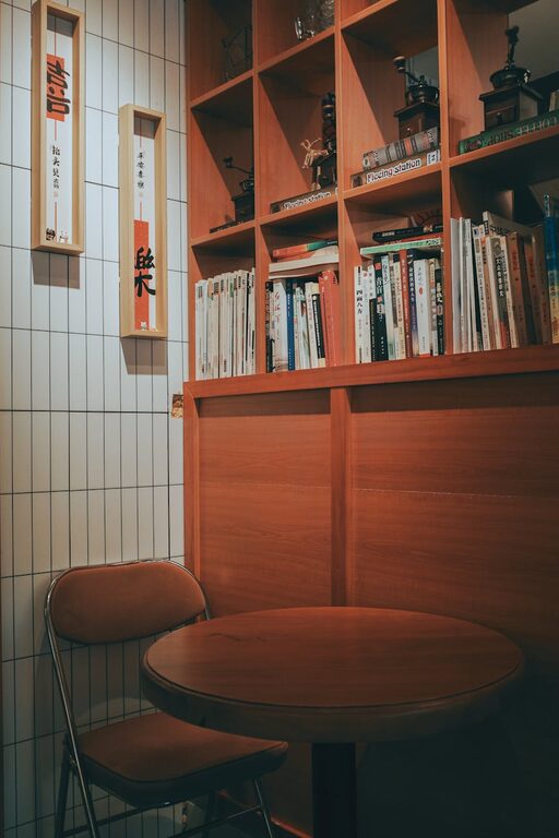 How to Create a Cozy Reading Corner at Home